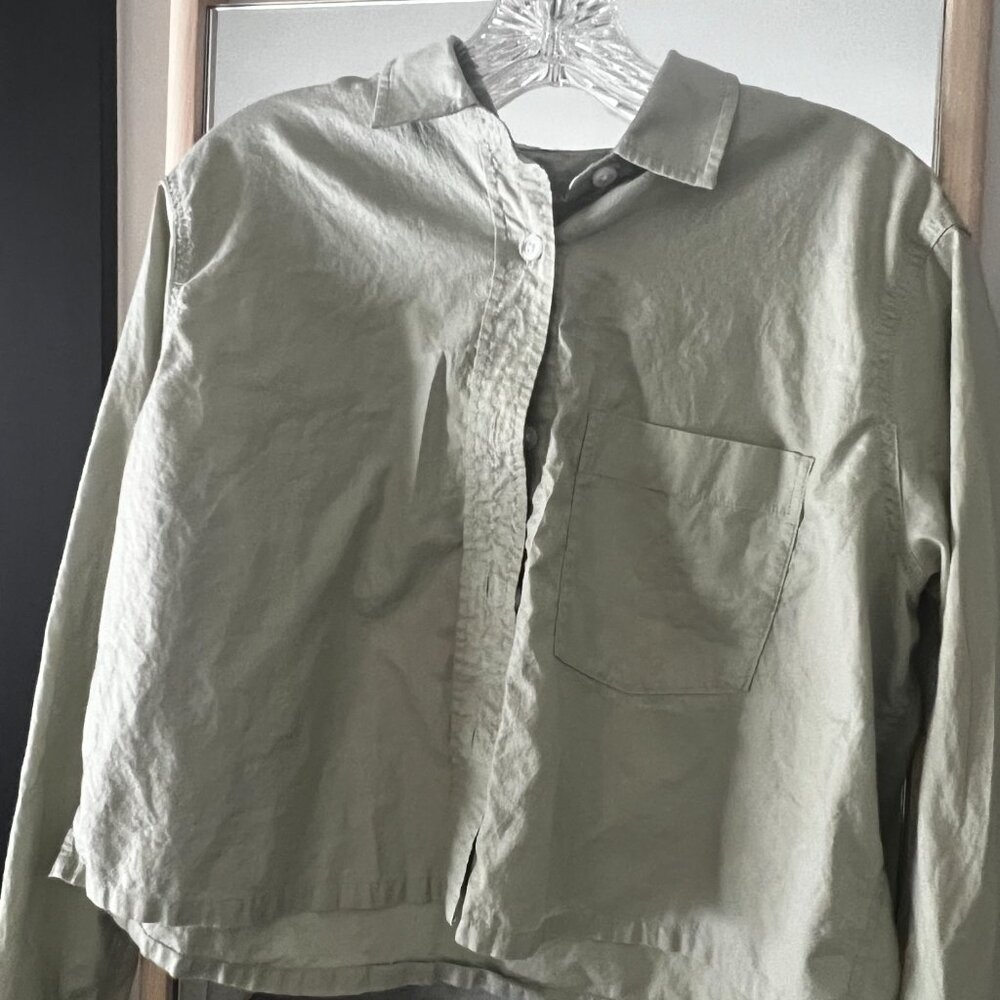 Everlane way short shirt